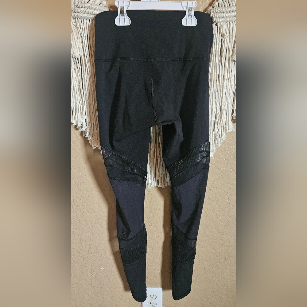 Lululemon Seek The Heat Tight Black Size 4 Blokette Sporty Chic - Picture 6 of 8